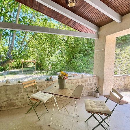 Le Petit Chalus Apartment Forcalquier Bagian luar foto